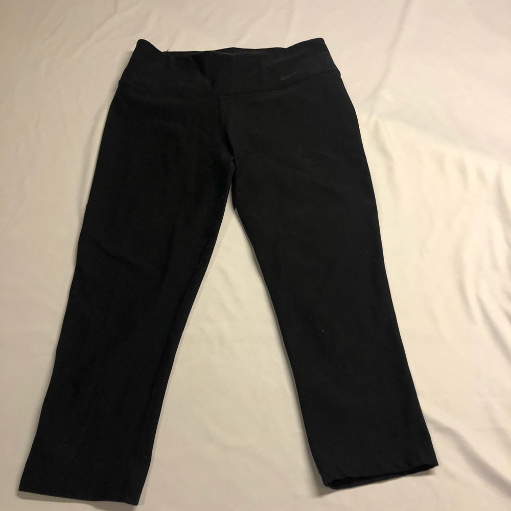 Nike Dri-Fit crop leggings